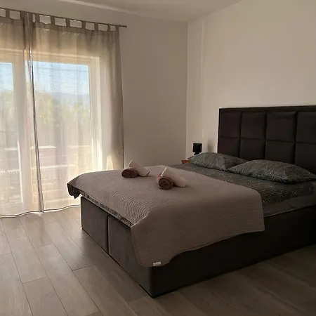 Апартаменты By The Sea Arbanija, Ciovo - 1122 *