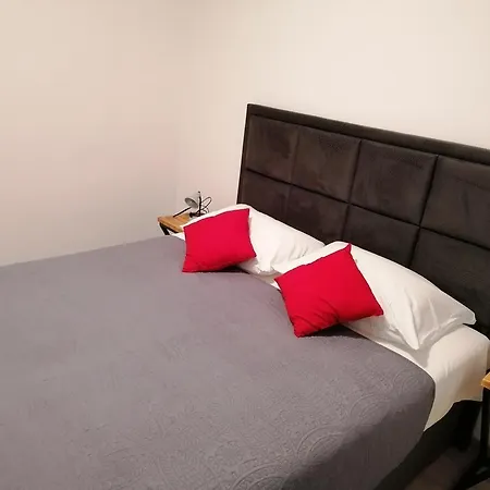 Apartman By The Sea Arbanija, Ciovo - 1122 *